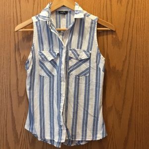 Razorback striped button down tank